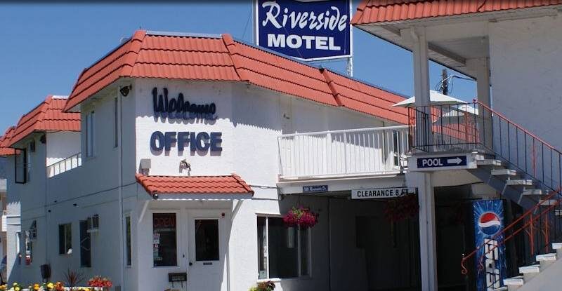 Riverside Motel