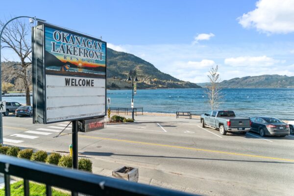 Okanagan Lakefront Resort
