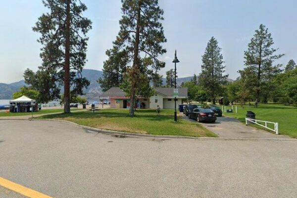 Tickleberries at skaha park